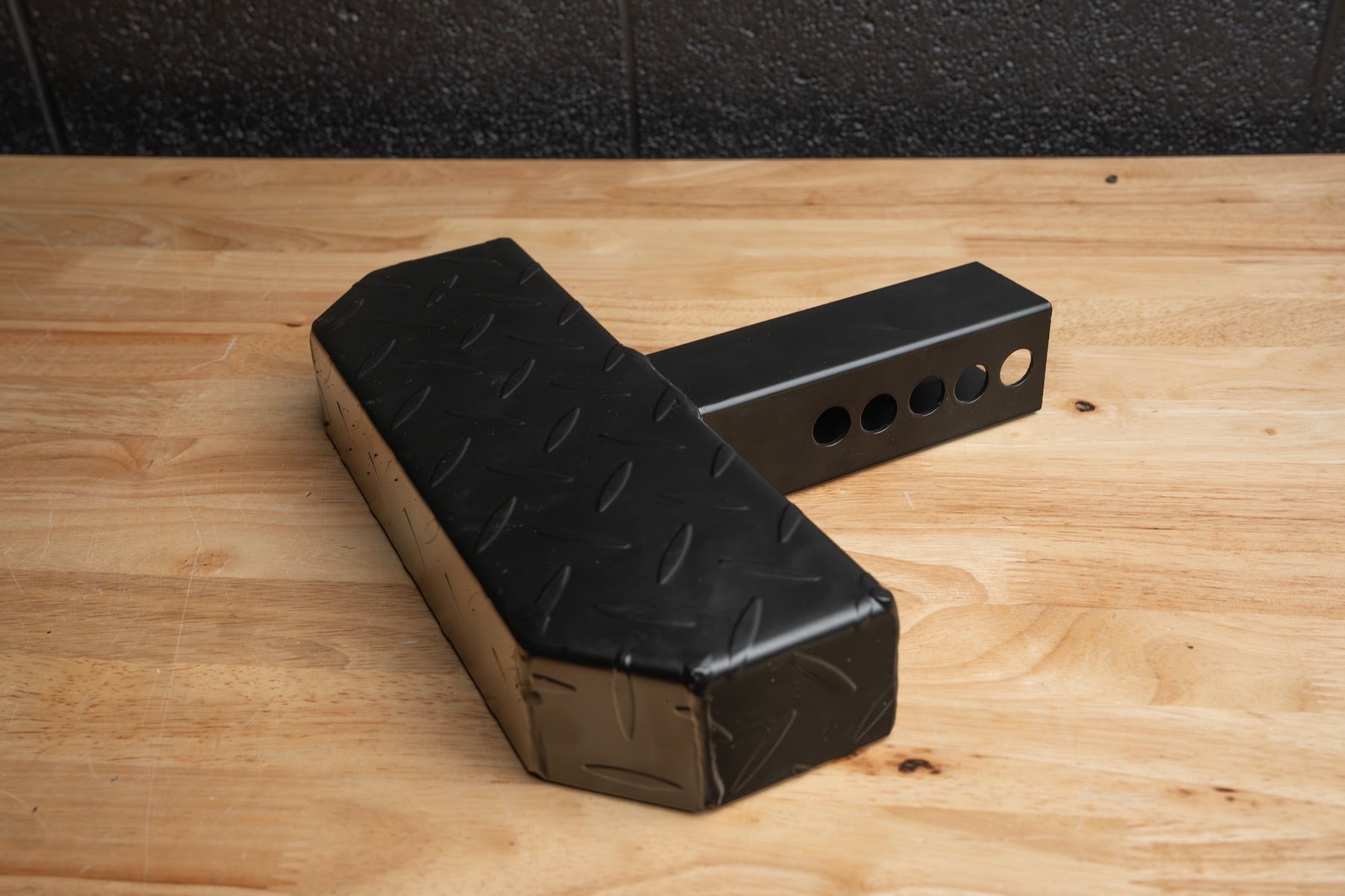 Why the Tundra Lifestyle Hitch Step Is One of the Best Low‑Cost Upgrades for 2025