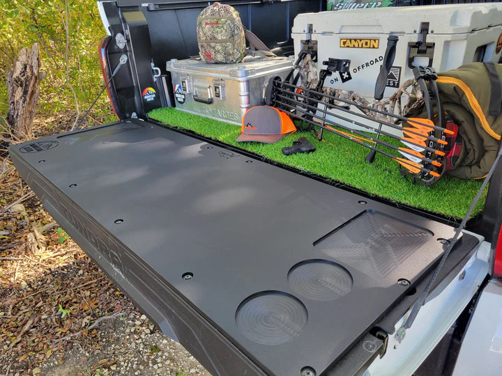Mountain Hatch Tailgate Cutting Board For Tundra (2022-Current)