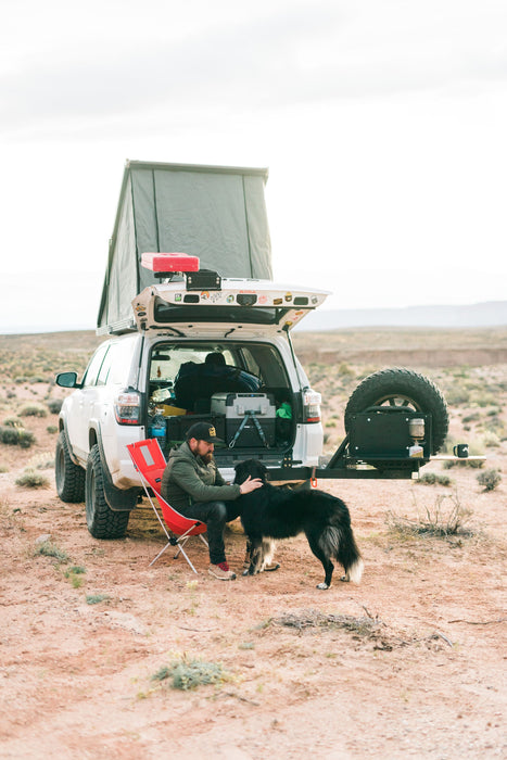 RIG'd UltraSwing® Short-Fit Spare Tire Hitch Mount