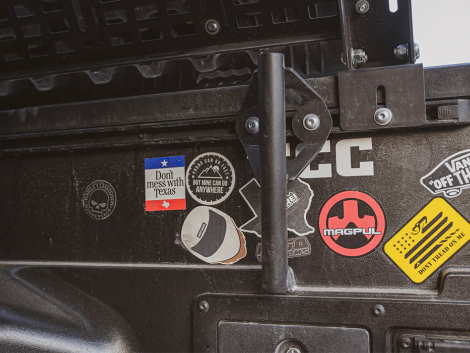 Cali Raised Bed Rail Flag Pole Mount for Tundra