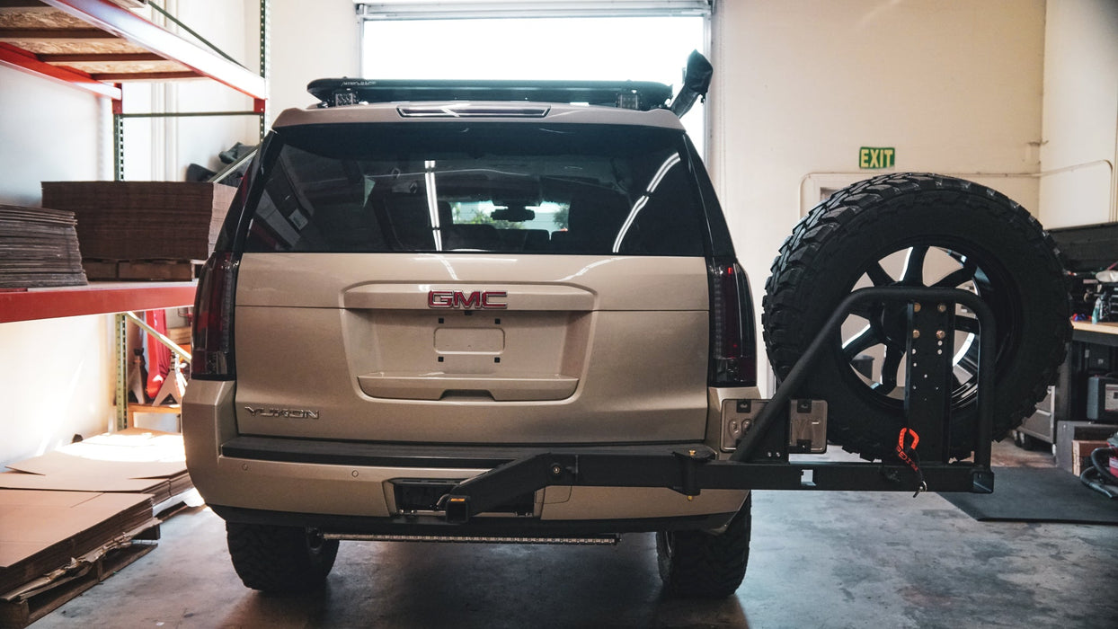 RIG'd UltraSwing™ Multi-Fit Spare Tire Hitch Mount