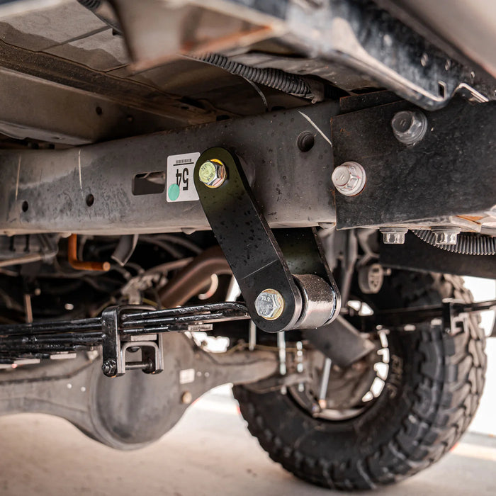 Dirt King Fabrication 3/4" Lift Shackles For Tundra (2007-2021)