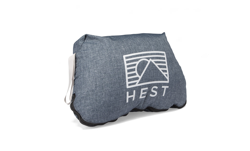 Hest Camp Pillow