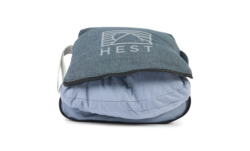 Hest Camp Pillow