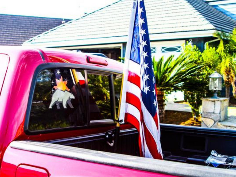 Cali Raised Bed Rail Flag Pole Mount For Tundra