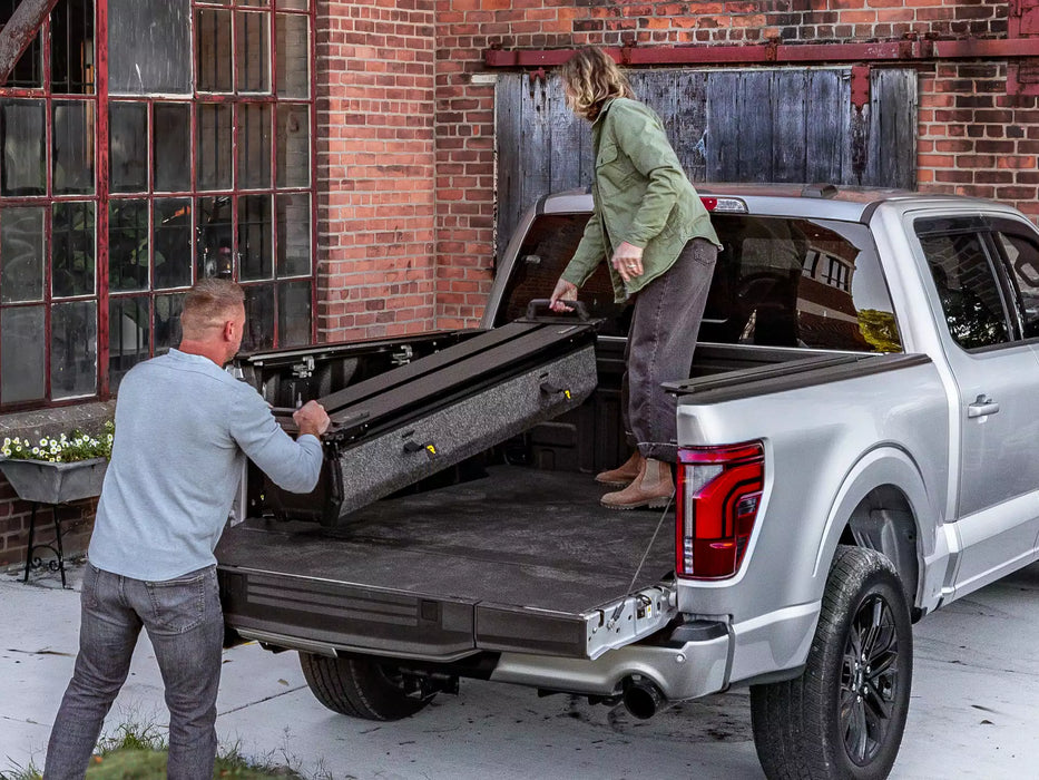 RetraxPro FRC-4000 Retractable Bed Cover For Tundra (2007-Current)