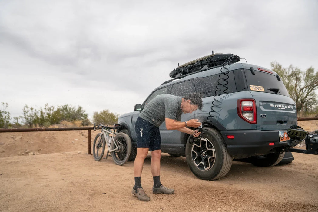 Roam Adventure Co 8.5 Gal Electric Pump Tank & Traction Board Mount