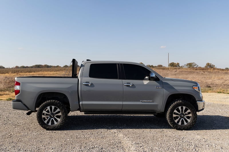 Rough Country Hard Tri-Fold Flip Up Bed Cover For Tundra (2007-2021)