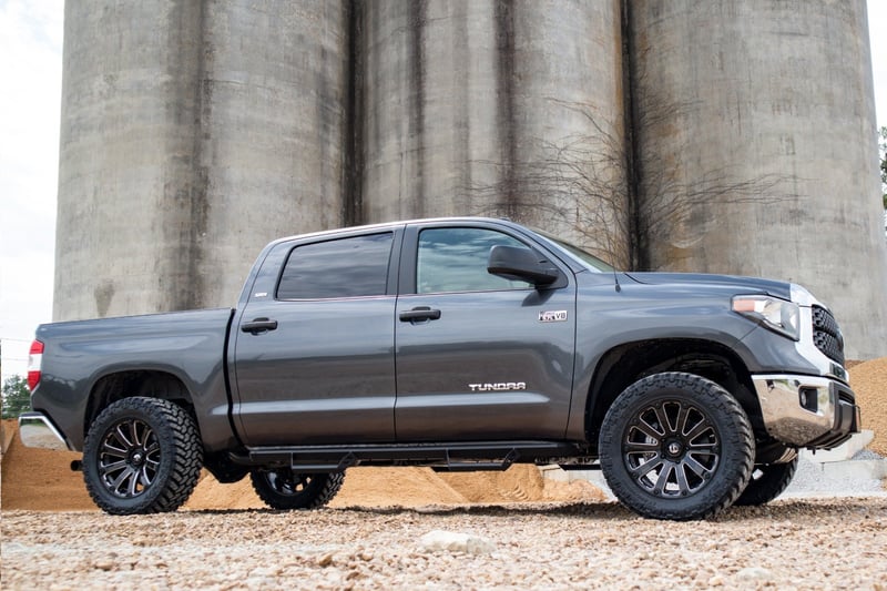 Rough Country M1 Adjustable Leveling Struts For Tundra (2007-2021)