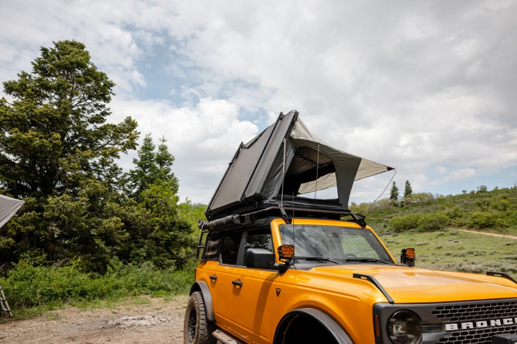 Smittybilt Aluminum Side Opening RTT