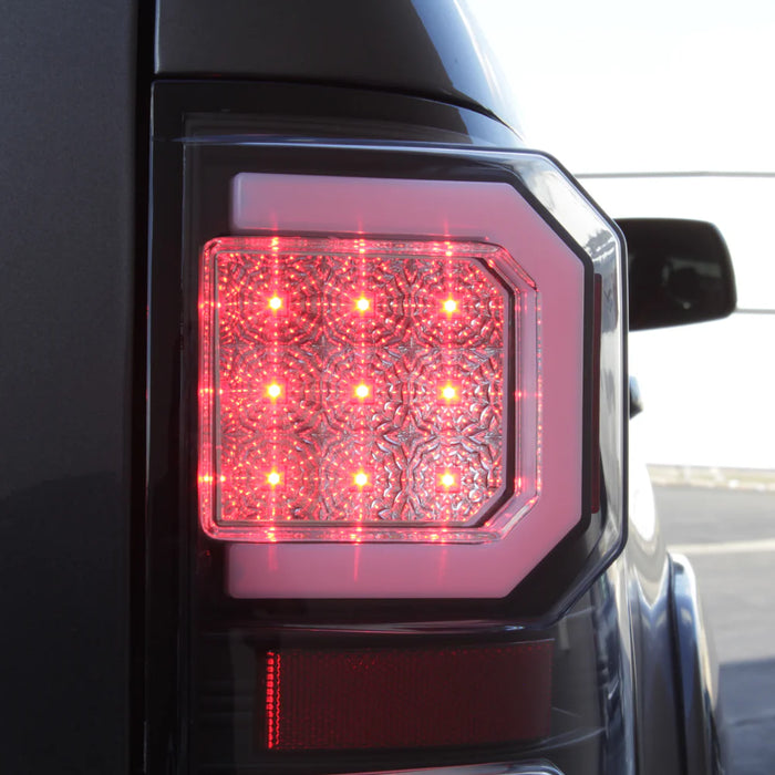 Spyder Black V2 Light Bar W/LED Tail Lights for Tundra (2007-2013)