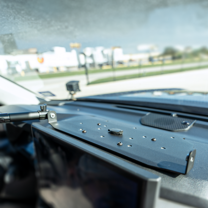Cali Raised Dash Mount For Tundra (2022-Current)
