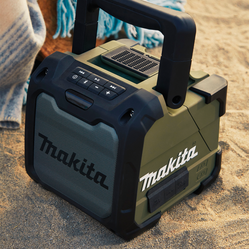 Makita Outdoor Adventure 18V Cordless/Corded Bluetooth Speaker Makita Outdoor Adventure 18V Cordless/Corded Bluetooth Speaker