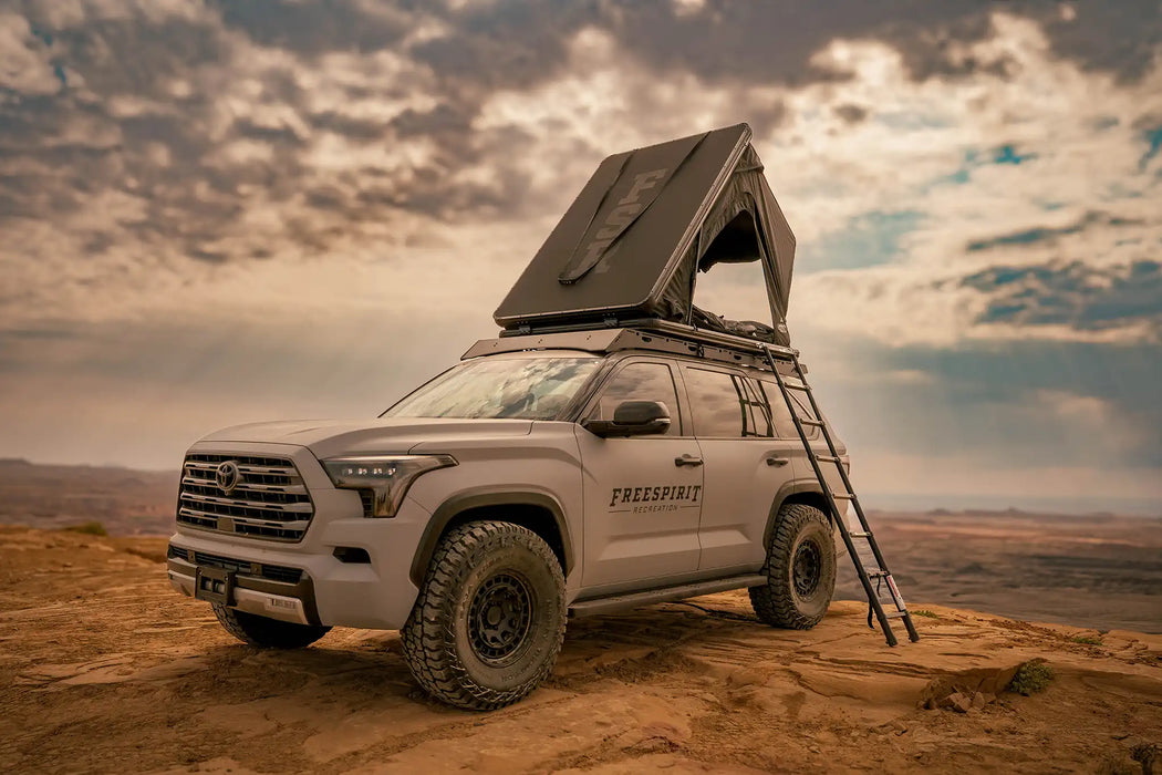 Freespirit Recreation Aspen Lite XL Rooftop Tent
