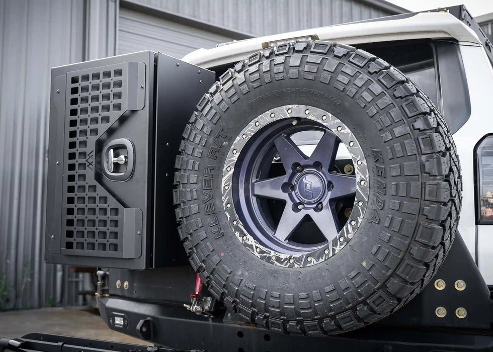 Backwoods Universal Overland Storage Box (19x28x15)