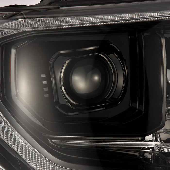 Alpharex Toyota Tundra MK2 LUXX Headlights (2014-2021)