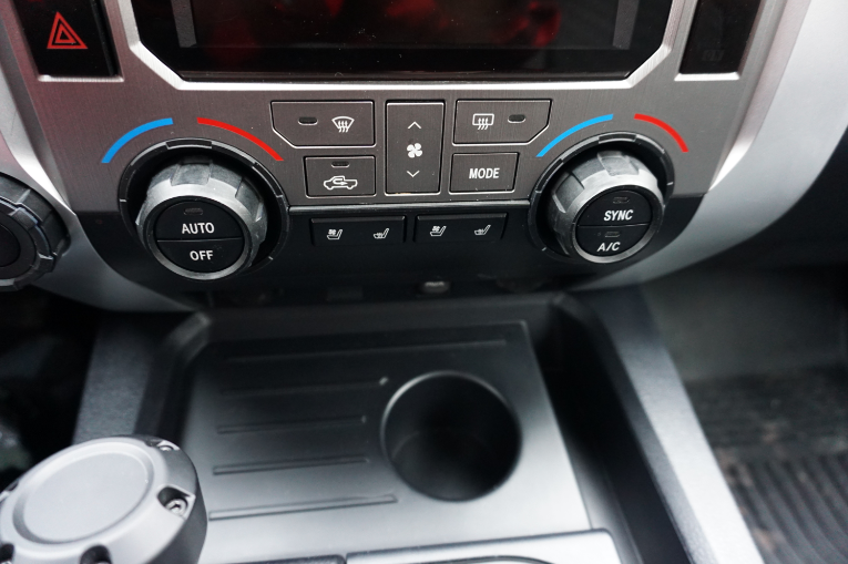 AJT Design Toyota Tundra Limited Climate Knobs (2007-2013)